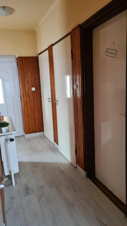 Vitorlas Apartman シャールヴァール エクステリア 写真
