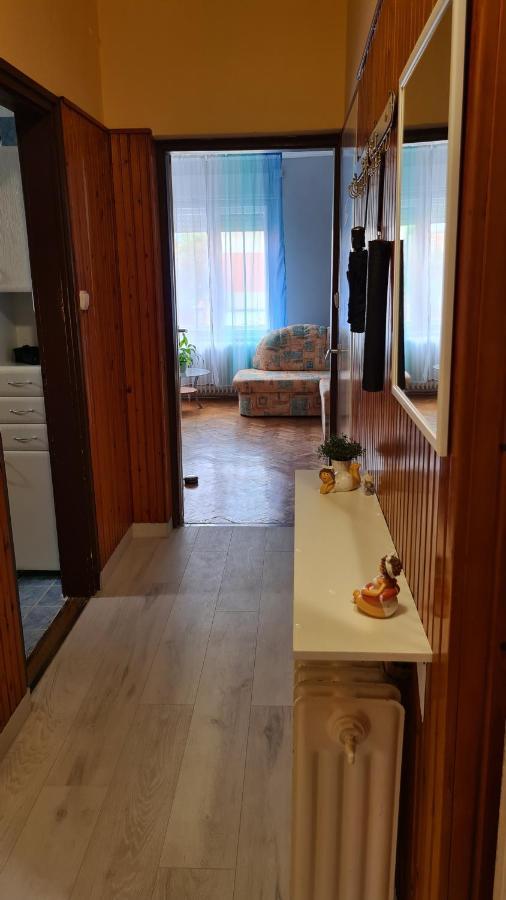 Vitorlas Apartman シャールヴァール エクステリア 写真